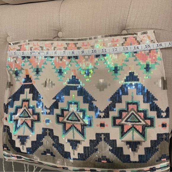 R: Express Aztec Sequin Mini Skirt Tribal Peach Grey Green Geometric Stretch S - Picture 7 of 10
